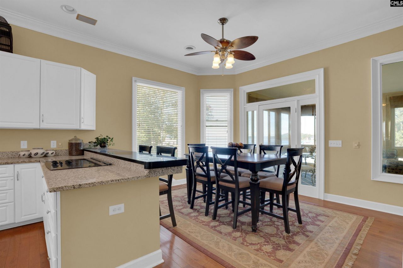 327 Regatta Road Photo 10