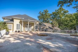 327 Regatta Road photo 4