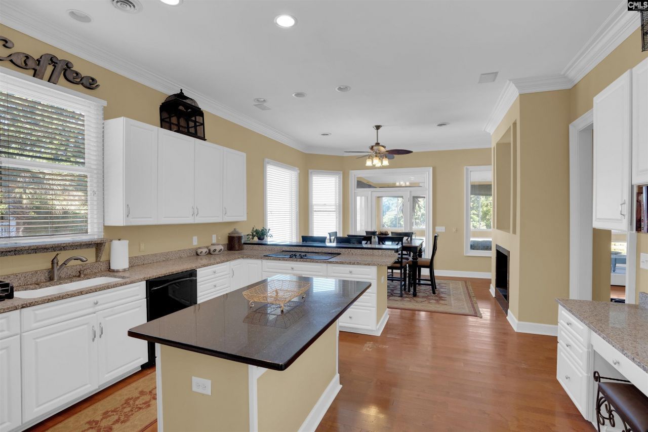 327 Regatta Road Photo 8