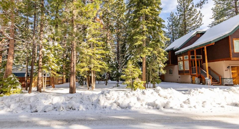 863 Julie Lane, South Lake Tahoe, CA 96150 Photo