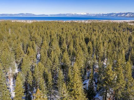 863 Julie Lane, South Lake Tahoe, CA 96150 Photo