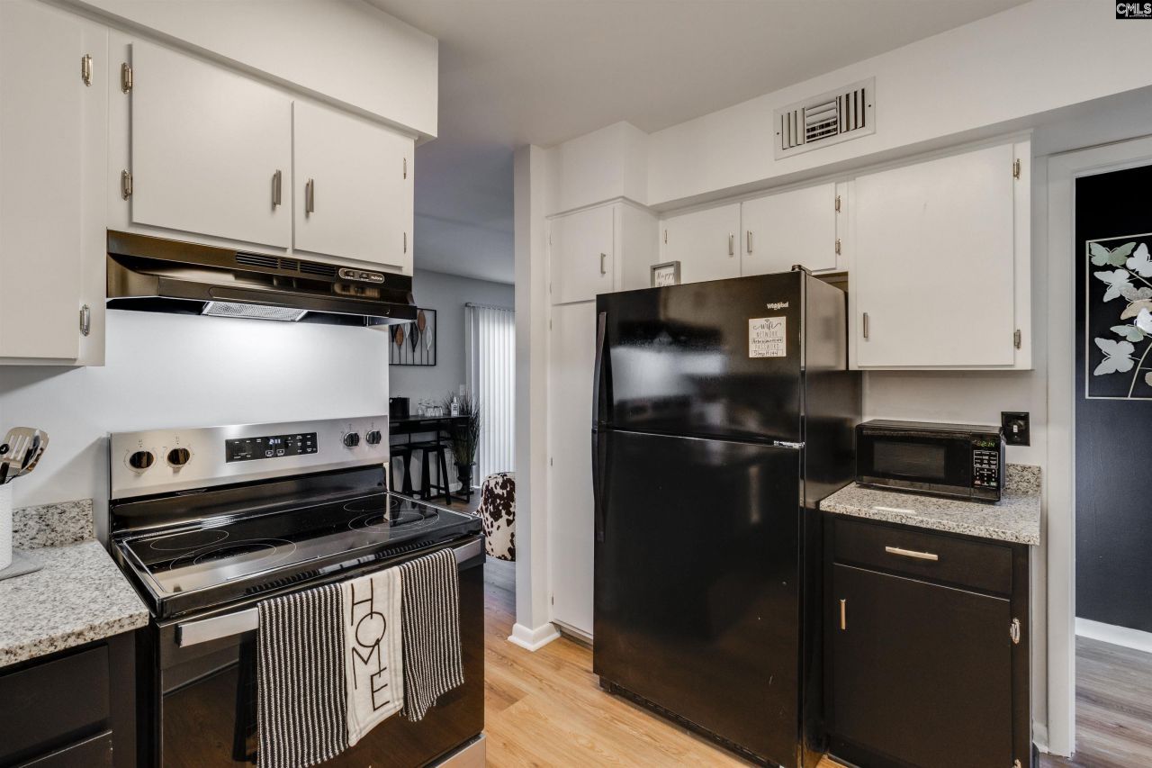 6905 Cleaton Road Photo 4