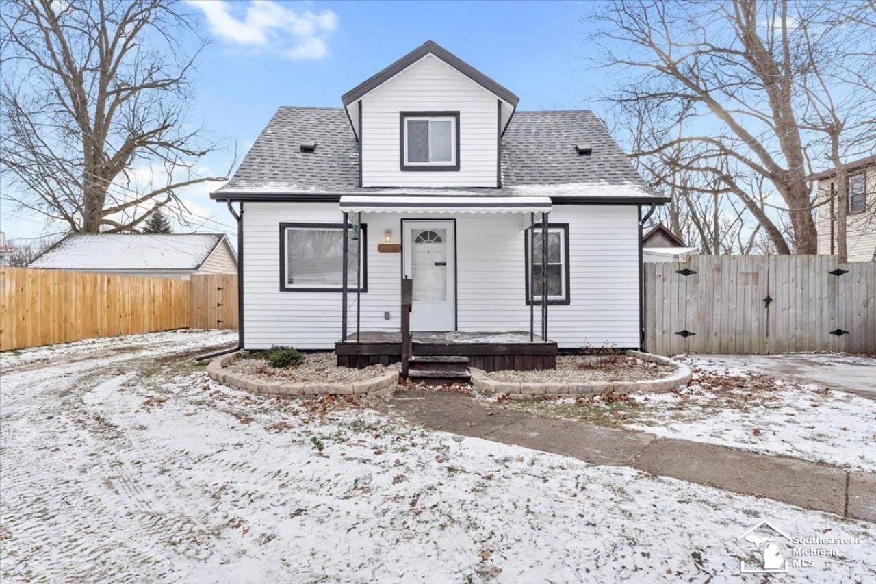 25255 Charles Street, Taylor, MI 48180 Main Photo