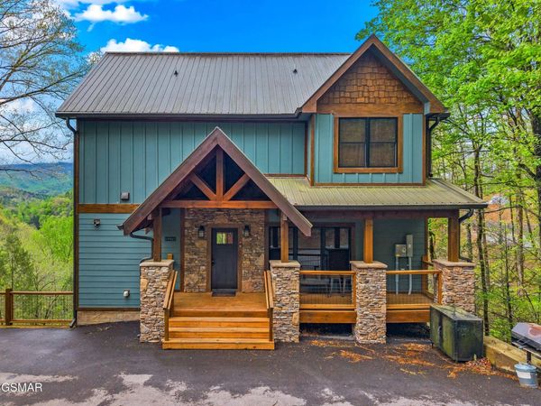 5276 Riversong Way, Sevierville, TN 37876