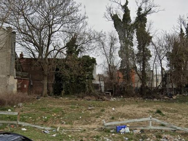 817-827 W CUMBERLAND STREET, PHILADELPHIA, PA 19133