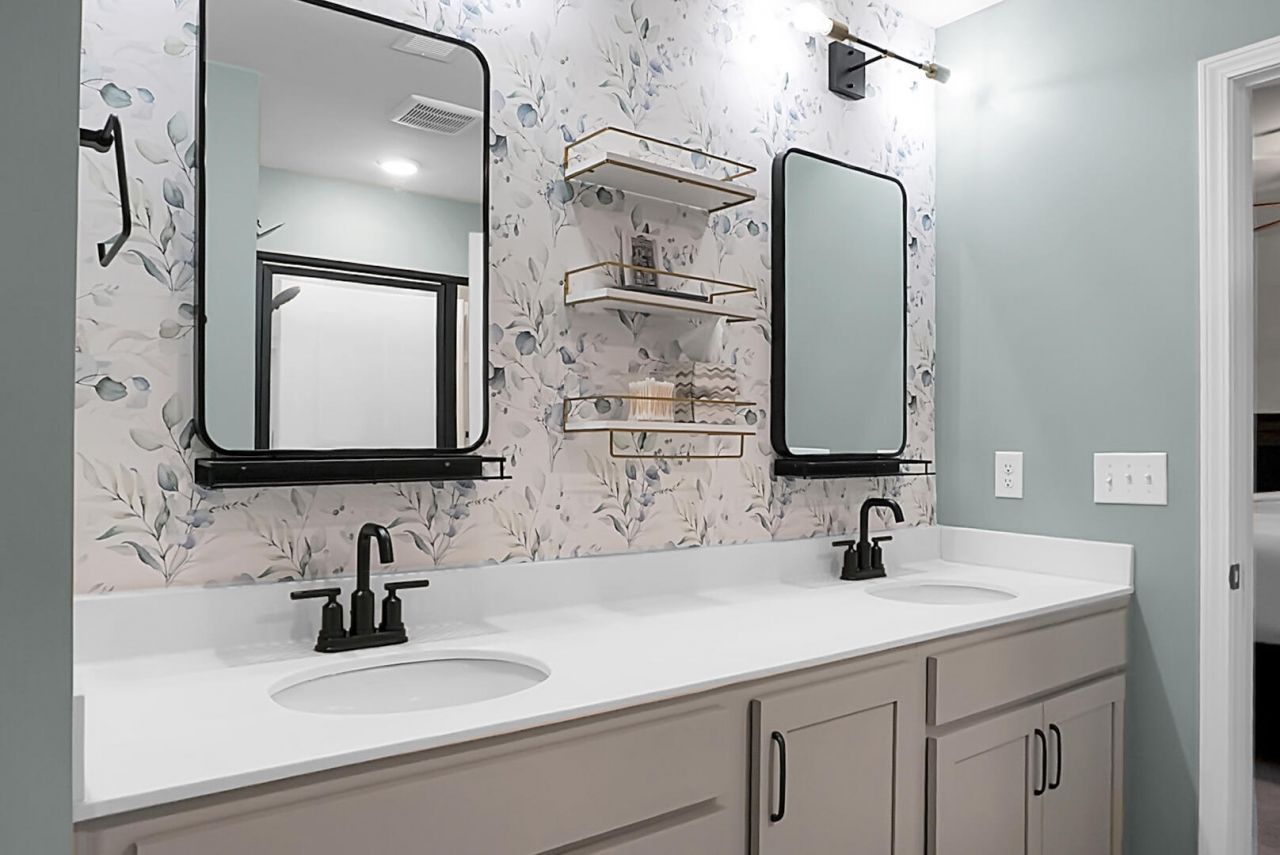 305 Lanyard Street Photo 37