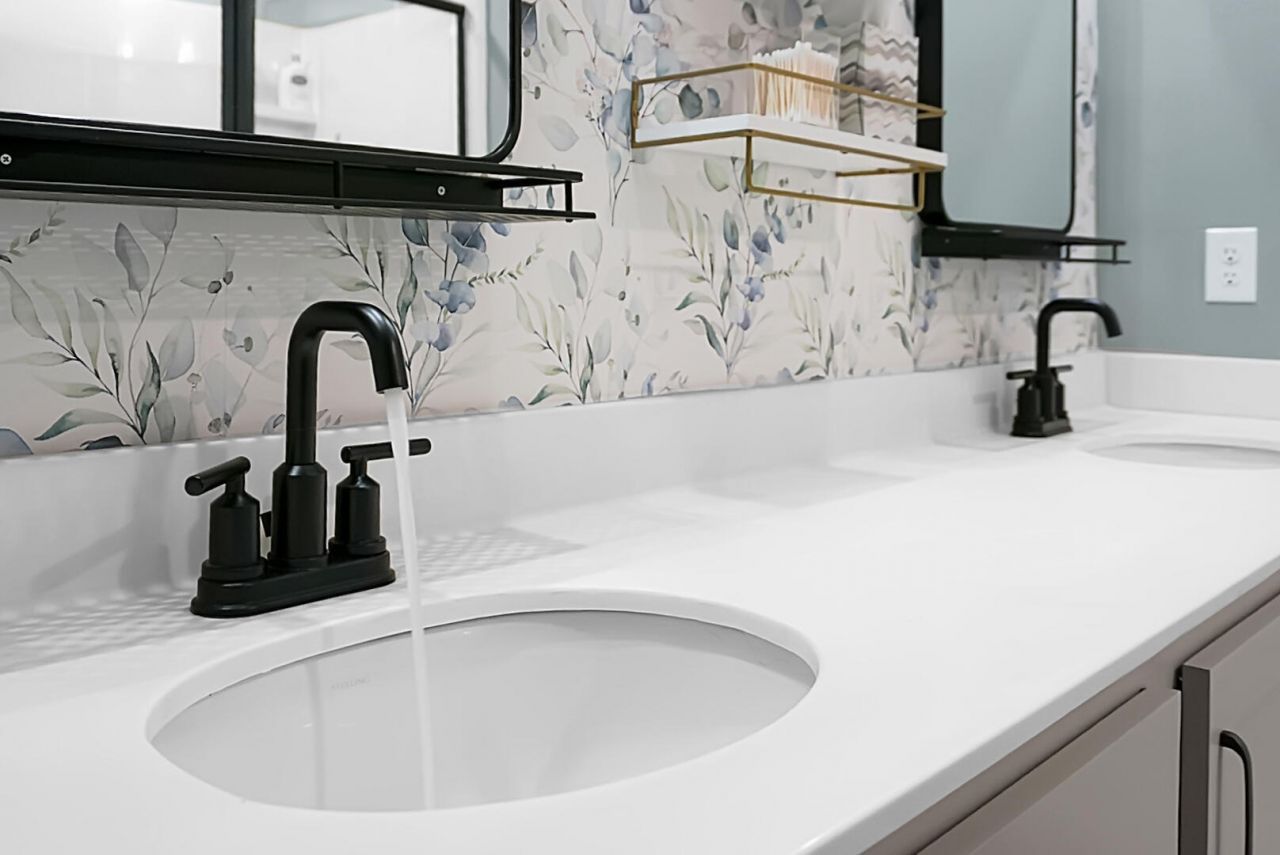 305 Lanyard Street Photo 39