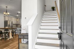 305 Lanyard Street photo 4