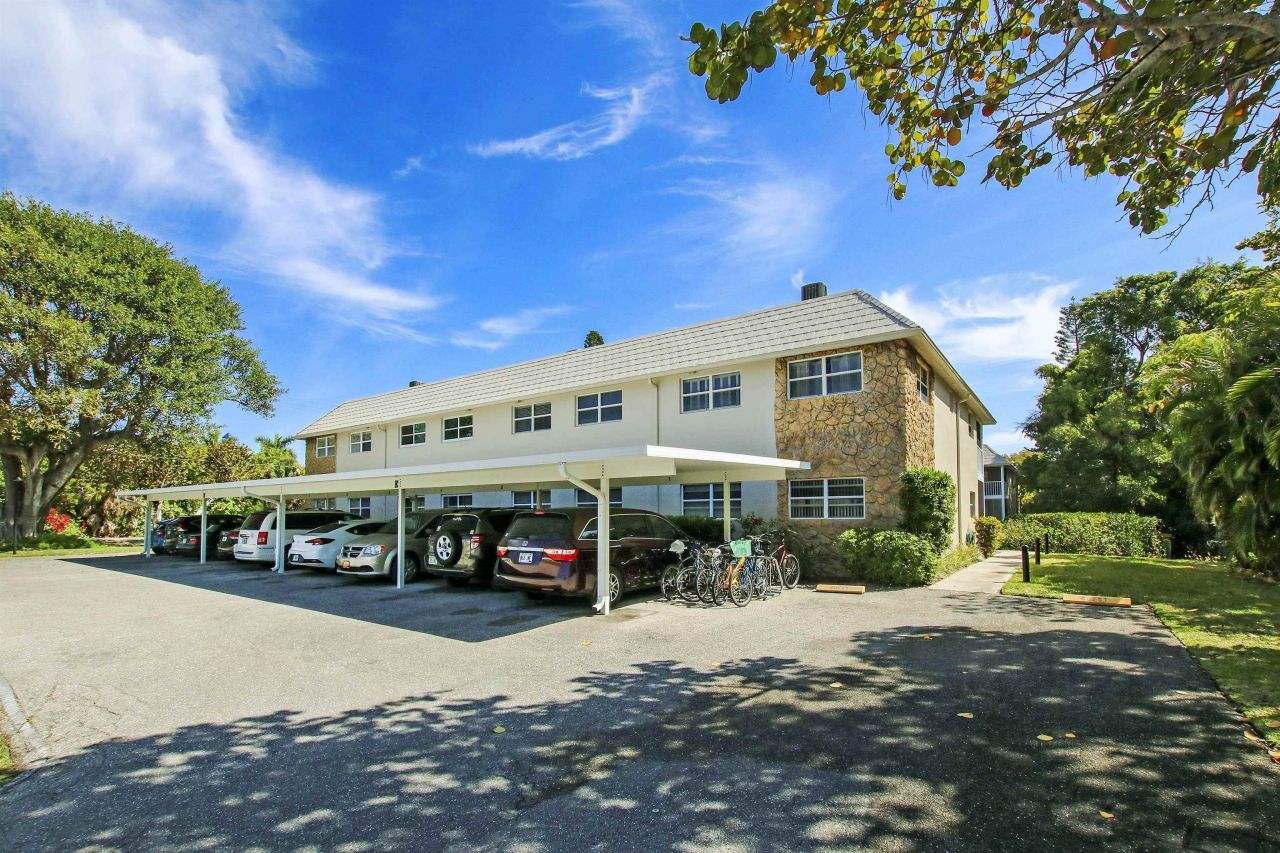 561 Periwinkle Way, Unit E2, Sanibel, FL 33957 Photo