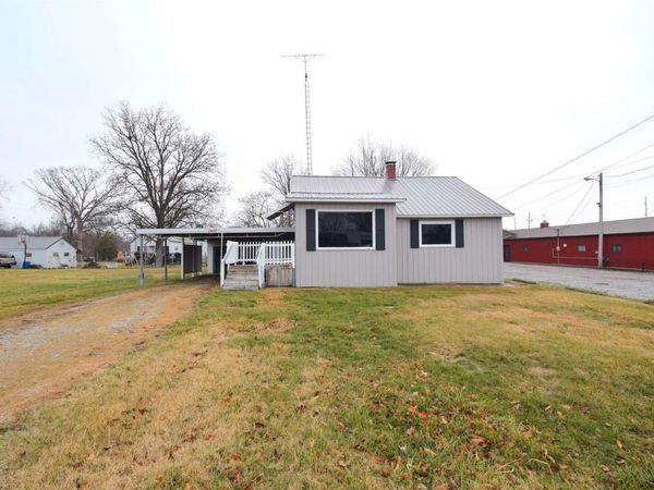 1410 Salem Road, Mt Vernon, IL 62864