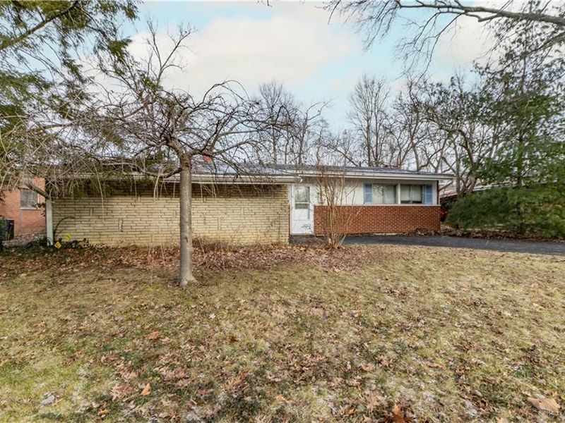 8990 Mockingbird Lane, Springfield Township, OH 45231 Photo 2