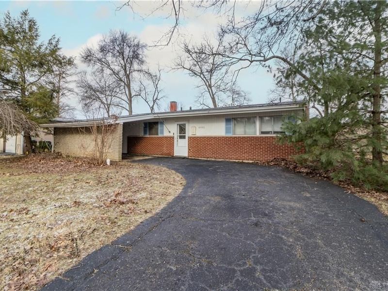 8990 Mockingbird Lane, Springfield Township, OH 45231 Photo 3