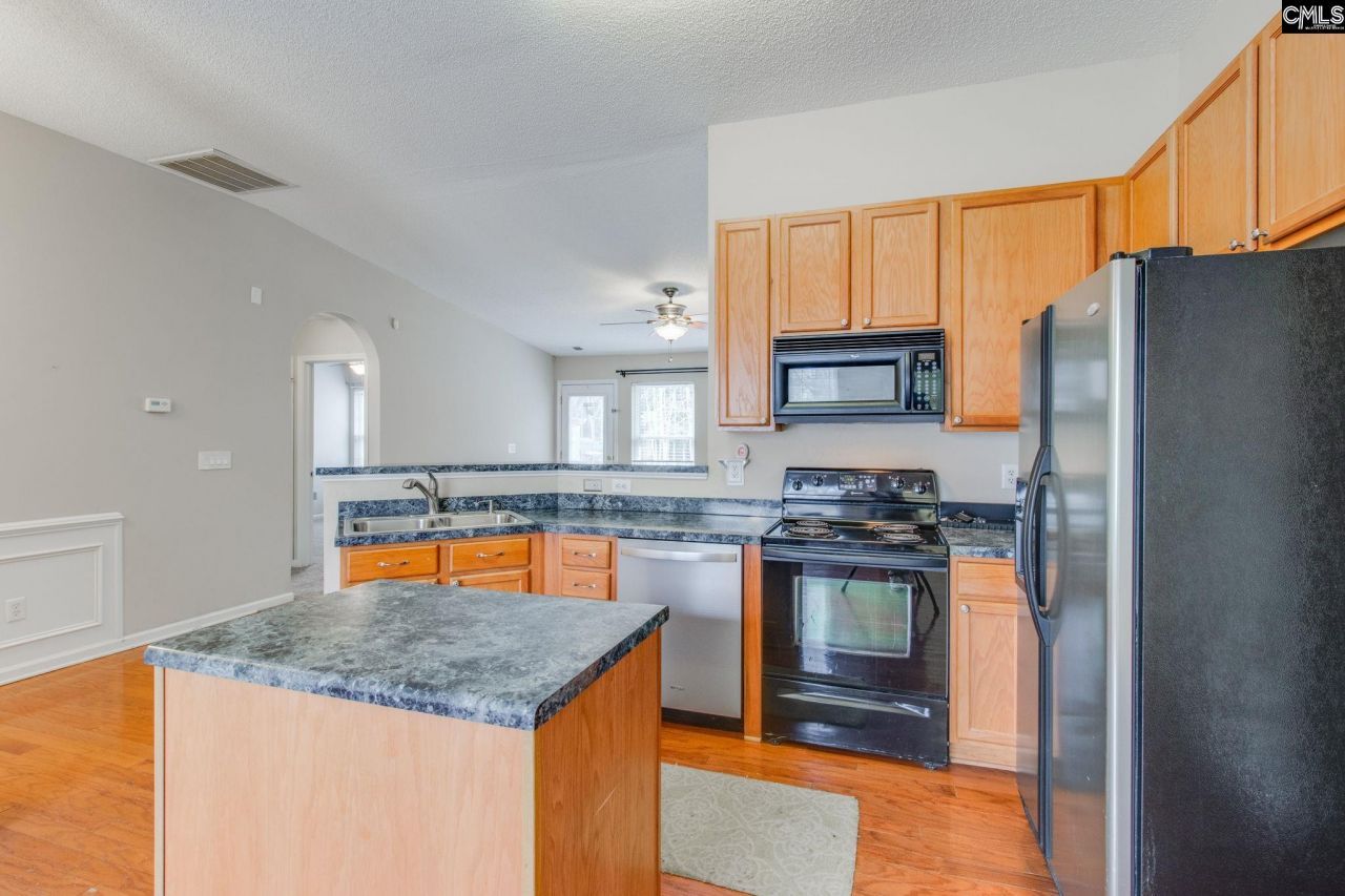 341 Southmen Lane Photo 10