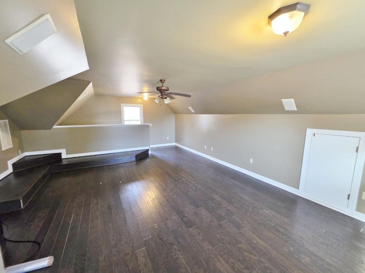 1272 NW Lee Blvd NW Boulevard Photo 30