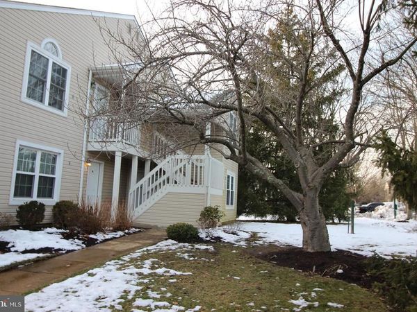 2604 BEACON HILL, HOLLAND, PA 18966