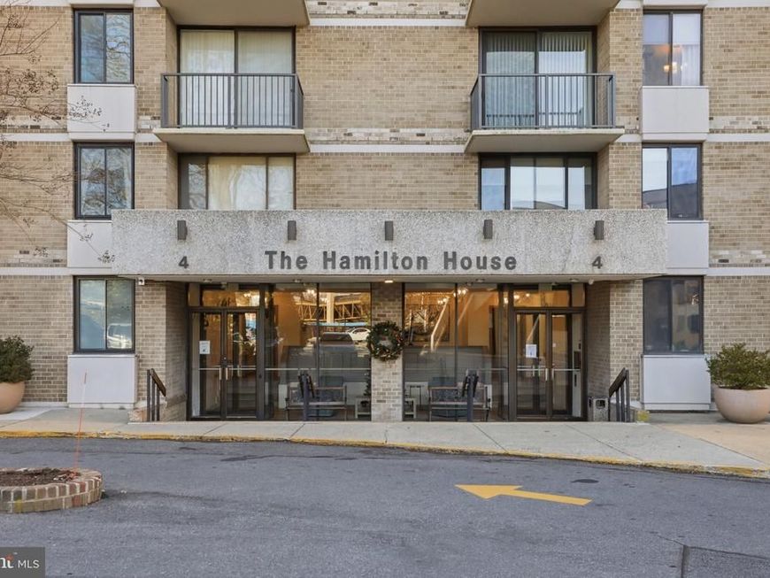 4 Monroe Street, Unit 909, Rockville, MD 20850 Main Photo
