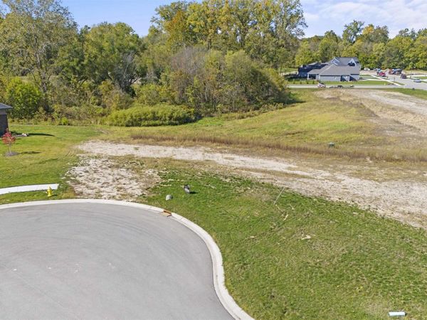 2051 Links Lane, Auburn, IN 46706