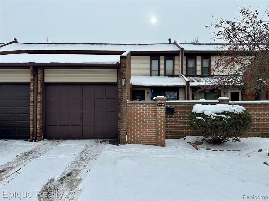 29161 Village Road, Southfield, MI 48034 Main Photo
