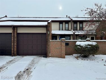 29161 Village Road, Southfield, MI 48034