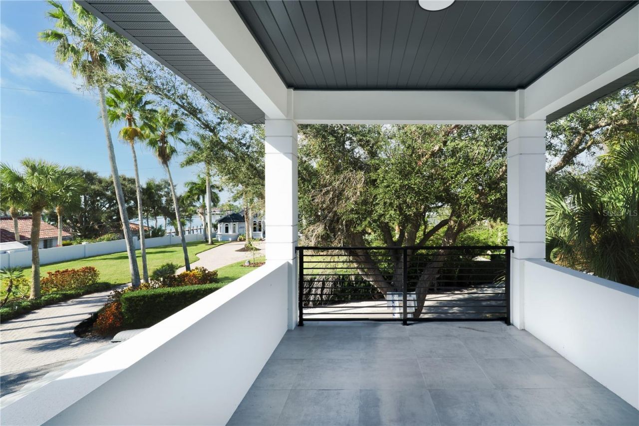 2414 Bayshore Road, Nokomis, FL 34275 Photo