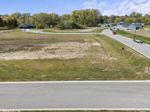 2055 Albatross Way, Auburn, IN 46706