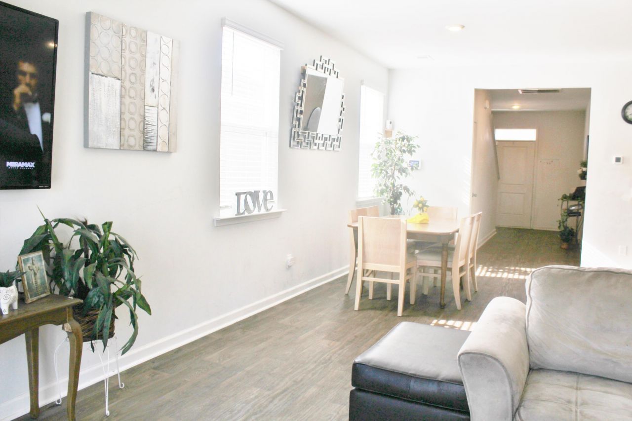 930 Woodside Creek Lane Photo 13