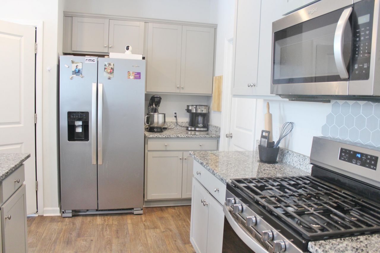 930 Woodside Creek Lane Photo 8