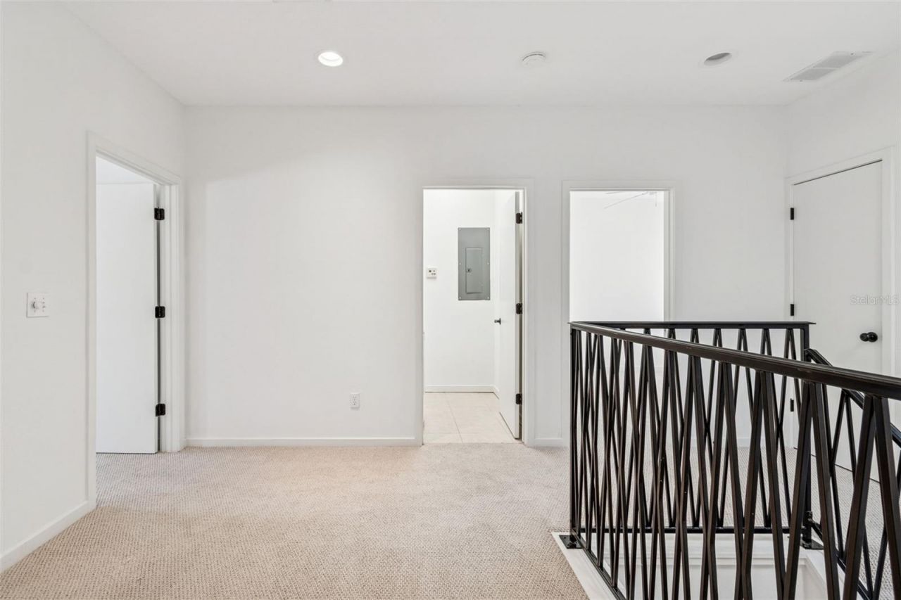 1685 Laurel Street, Unit 3, Sarasota, FL 34236 Photo