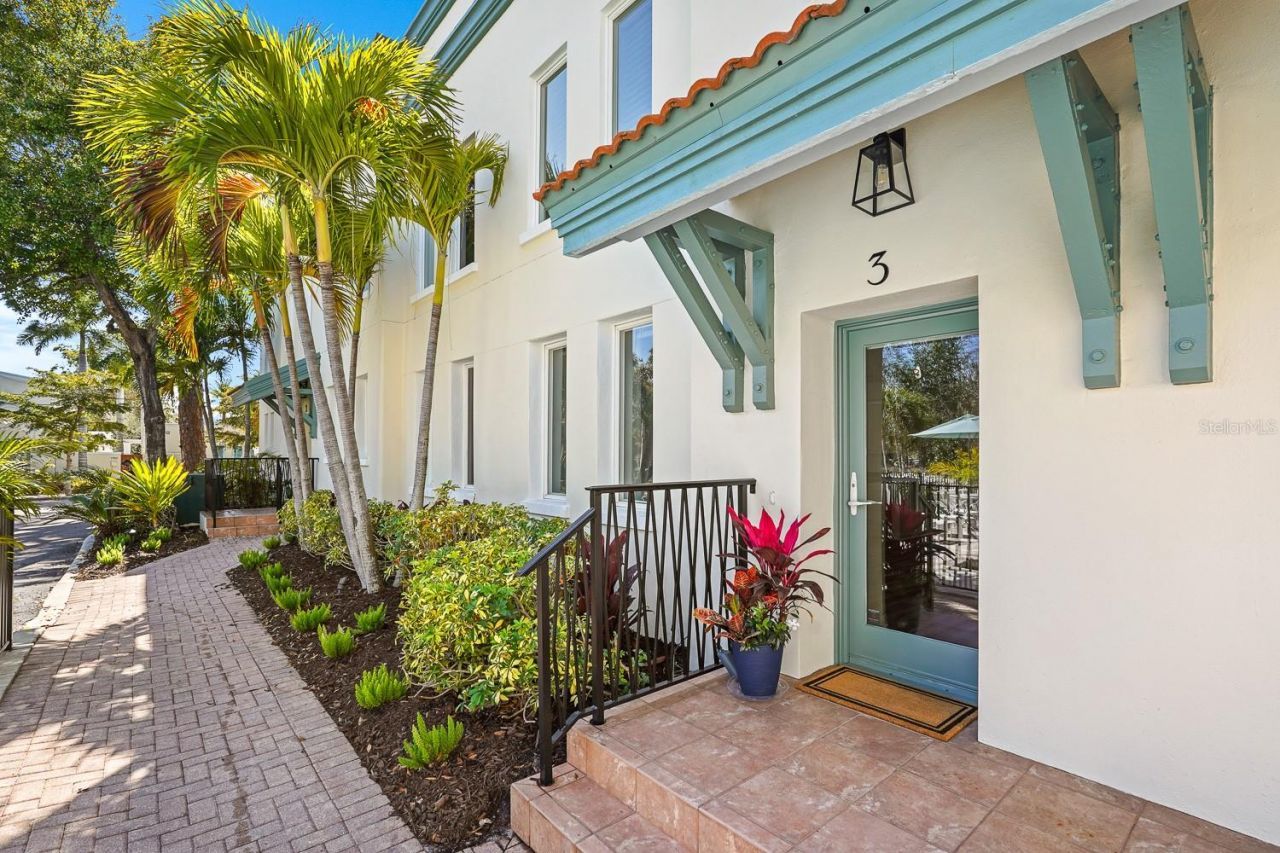 1685 Laurel Street, Unit 3, Sarasota, FL 34236 Photo