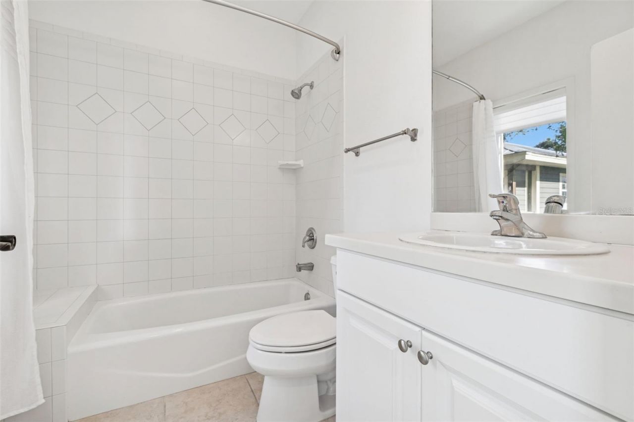 1685 Laurel Street, Unit 3, Sarasota, FL 34236 Photo