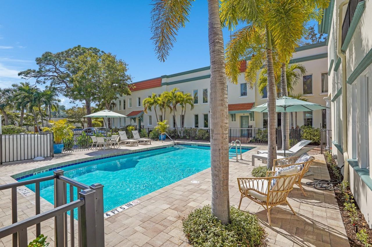 1685 Laurel Street, Unit 3, Sarasota, FL 34236 Photo