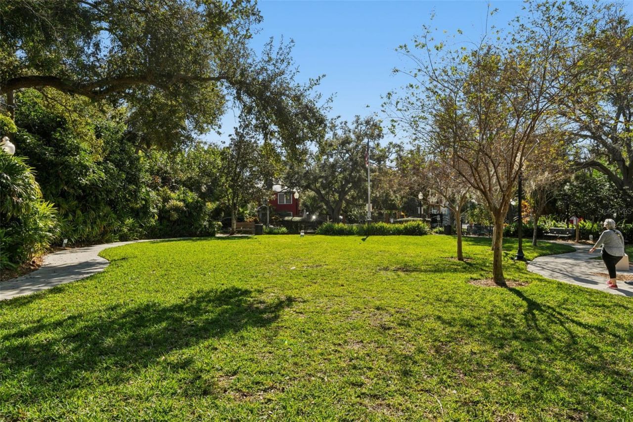 1685 Laurel Street, Unit 3, Sarasota, FL 34236 Photo