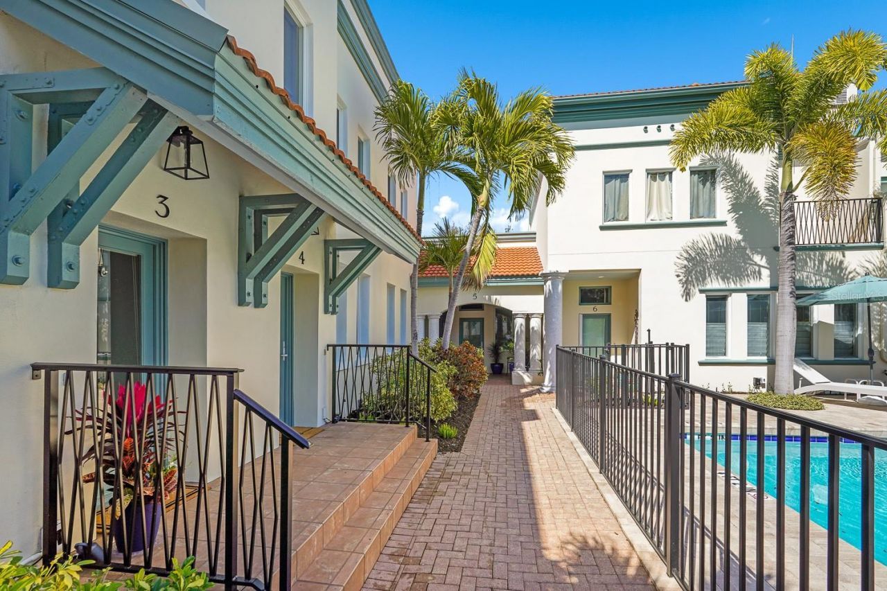 1685 Laurel Street, Unit 3, Sarasota, FL 34236 Photo