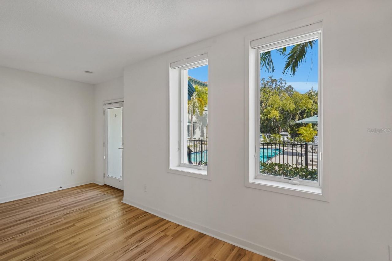 1685 Laurel Street, Unit 3, Sarasota, FL 34236 Photo