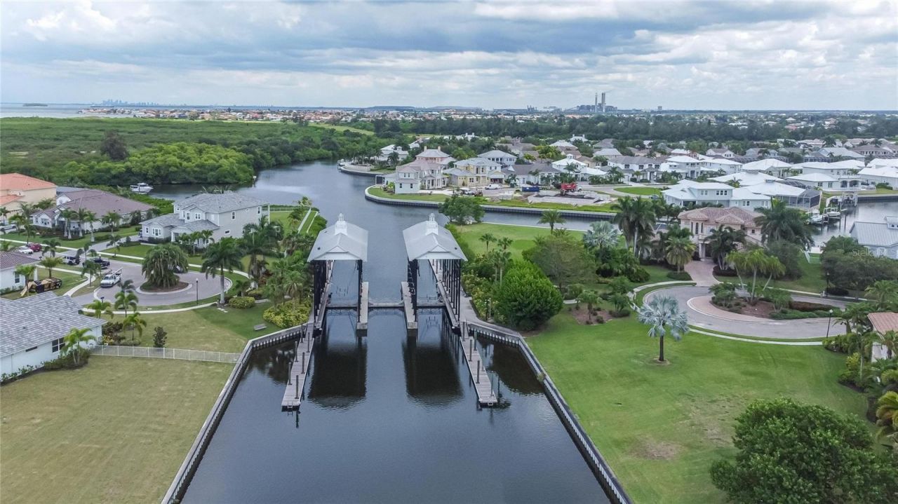 851 Manns Harbor Drive, Apollo Beach, FL 33572 Photo