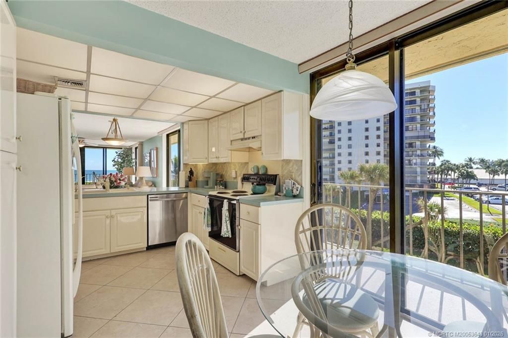 10000 S Ocean Drive, Unit 306 - SE E, Jensen Beach, FL 34957 Photo