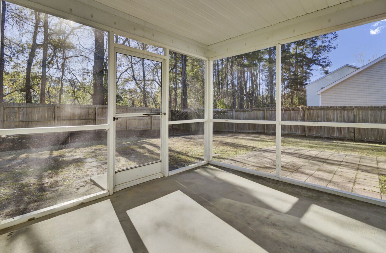 111 Kilpatrick Court Photo 31