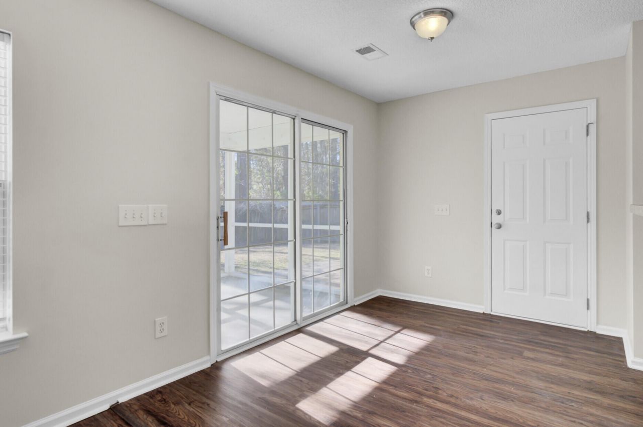 111 Kilpatrick Court Photo 8