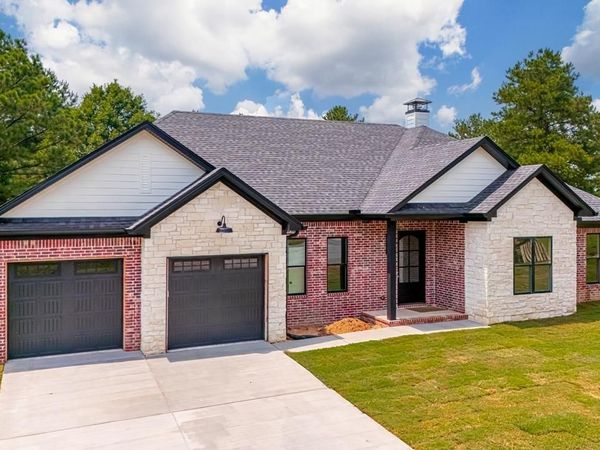 5676 Shore Drive, Hensley, AR 72065