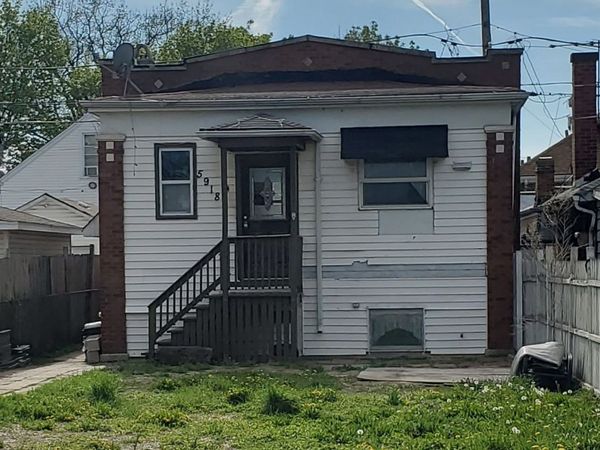 5918 S Albany Avenue, Chicago, IL 60629