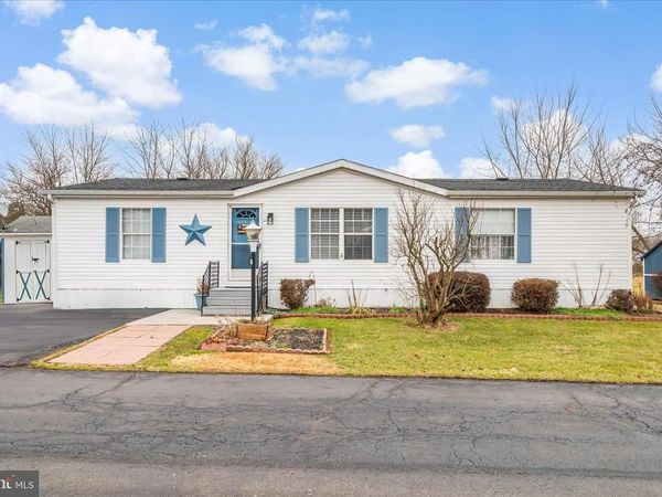 27 BONNEAU HEIGHTS ROAD, GETTYSBURG, PA 17325