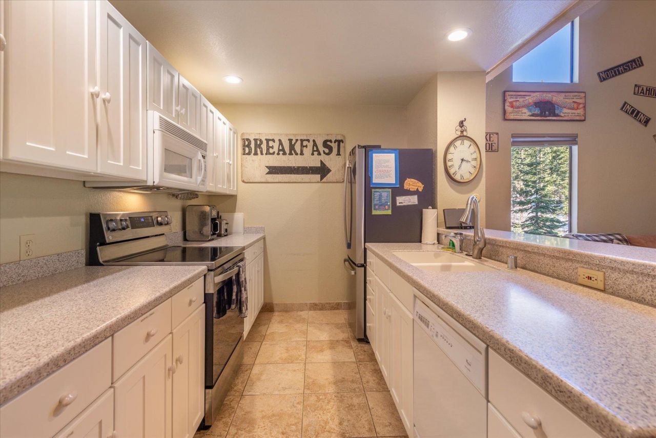 1001 Commonwealth Drive, Kings Beach, CA 96143 Photo