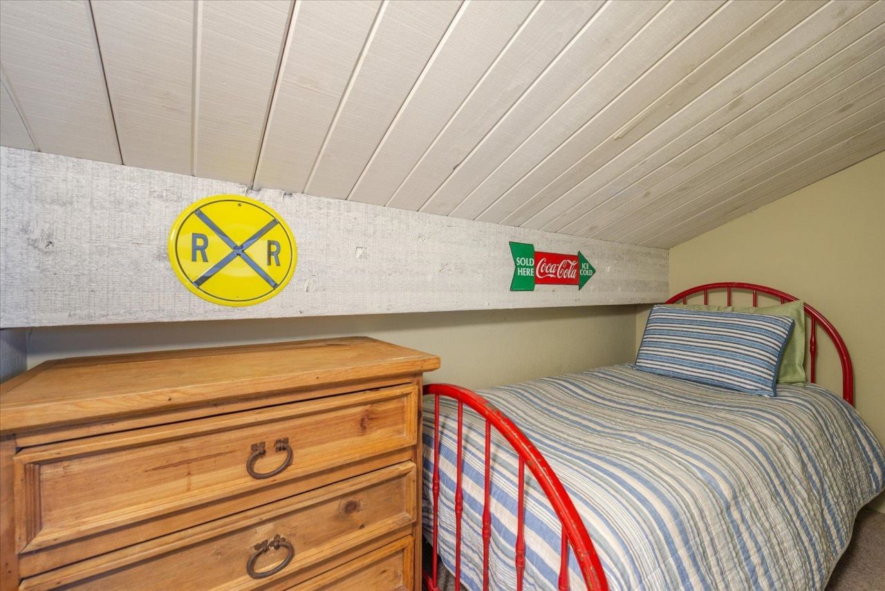 1001 Commonwealth Drive, Kings Beach, CA 96143 Photo