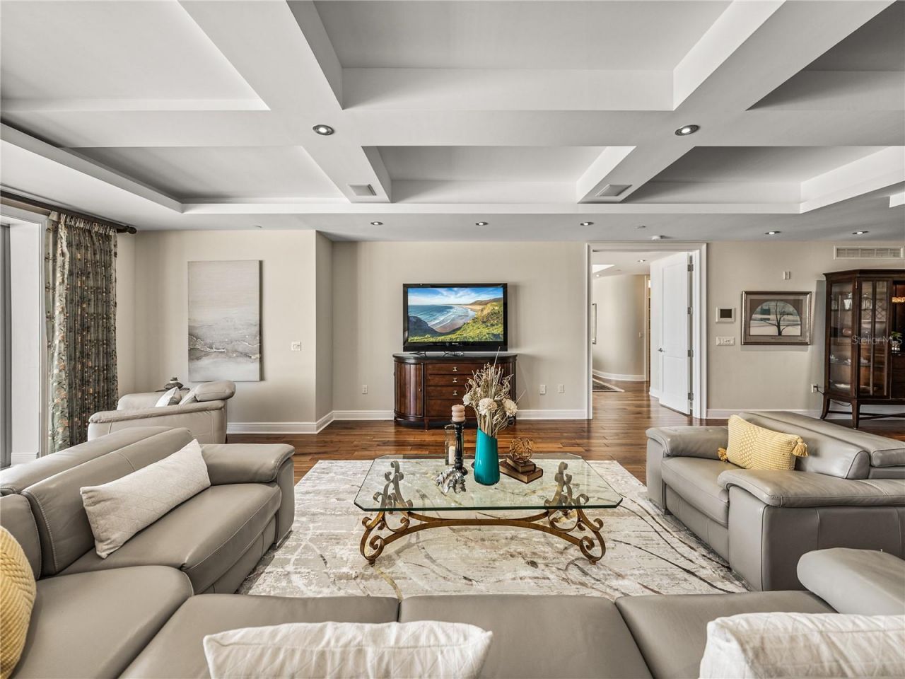 3910 Gulf Boulevard, Unit 400, Saint Pete Beach, FL 33706 Photo