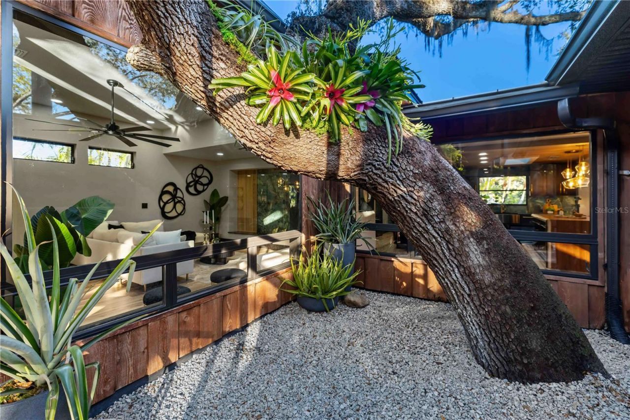 4534 Banan Place, Siesta Key, FL 34242 Photo