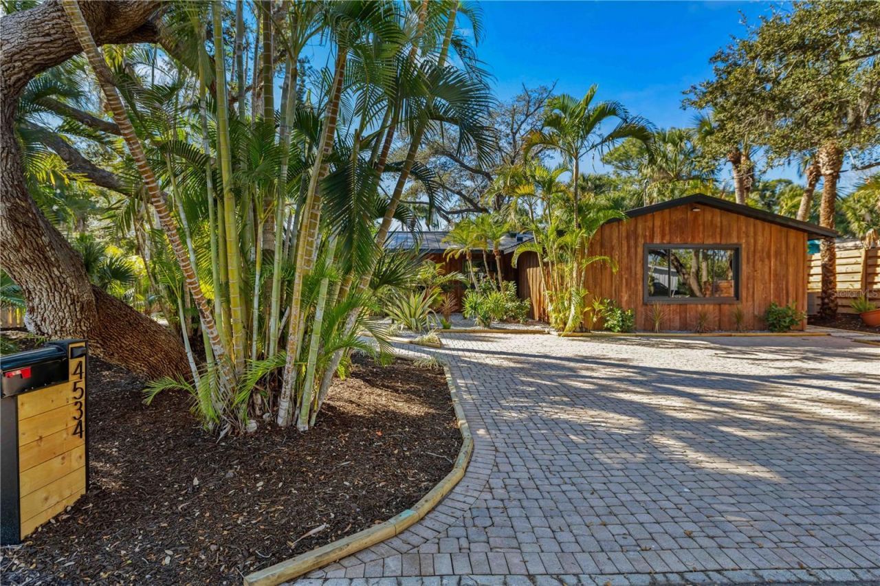 4534 Banan Place, Siesta Key, FL 34242 Photo