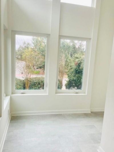 276 Alexandra Drive Photo 8