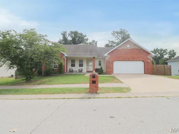 129 Birch Tree Circle, St Robert, MO 65584