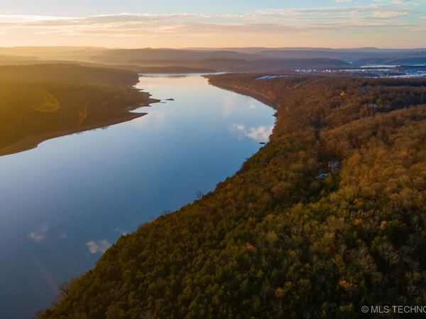 E 855 Road, Park Hill, OK 74451