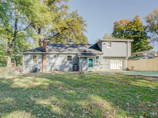 7647 Genesta Street, St Louis, MO 63123